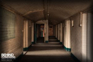Sheffield Old Town Hall and Crown Courts - Cell corridor