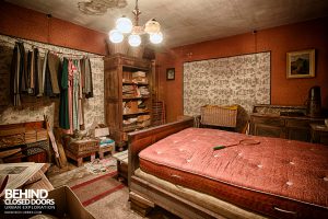 Little Green House - Master Bedroom