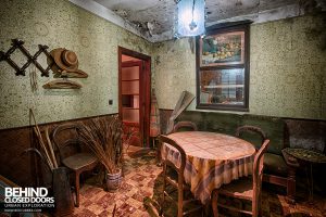 Little Green House - Café-like room
