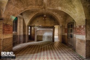 Château Japonais, France - Basement room