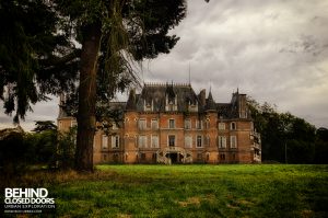 Château Japonais, France - Rear view