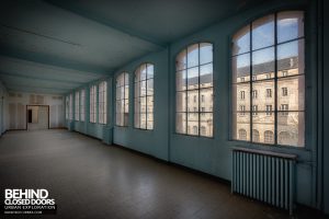 Hospital Plaza - Ward room