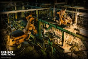 Ford Plant, Swaythling - Robots above the line