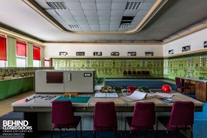 Kraftwerk V, Germany - Chairs at desk