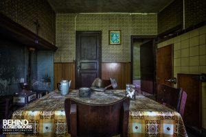 Maison Gustaaf, Belgium - Kitchen table