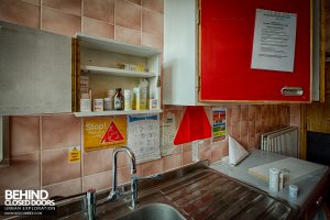 Selly Oak Hospital - Items in cupboard