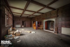 Pitchford Hall - Another timber clad room