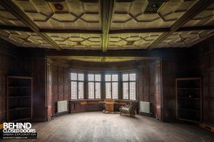 Pitchford Hall - Big timber room