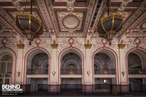 The Grand Hotel, Birmingham - Arches in the ballroom