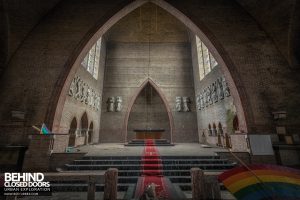 Rainbow Church, Netherlands - Wider view of altar
