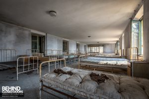 Red Cross Hospital, Italy - Dorm room