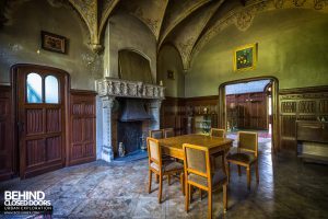 Town Mansion - Dining room