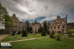 Schloss V, Germany - Grand external