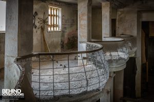 Bulgaria Theatre - Curvy balcony