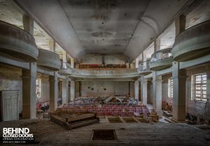 Bulgaria Theatre - Centre stage