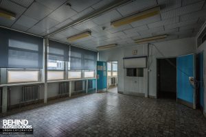 Hopital Civil de Charleroi - Empty room