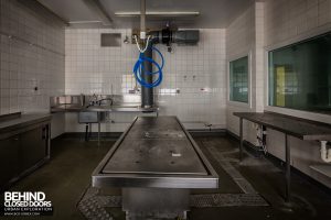 Queen Elizabeth II Hospital - Third morgue slab