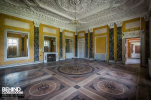 Tottenham House - Marble room