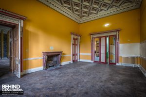 Tottenham House - Yellow room