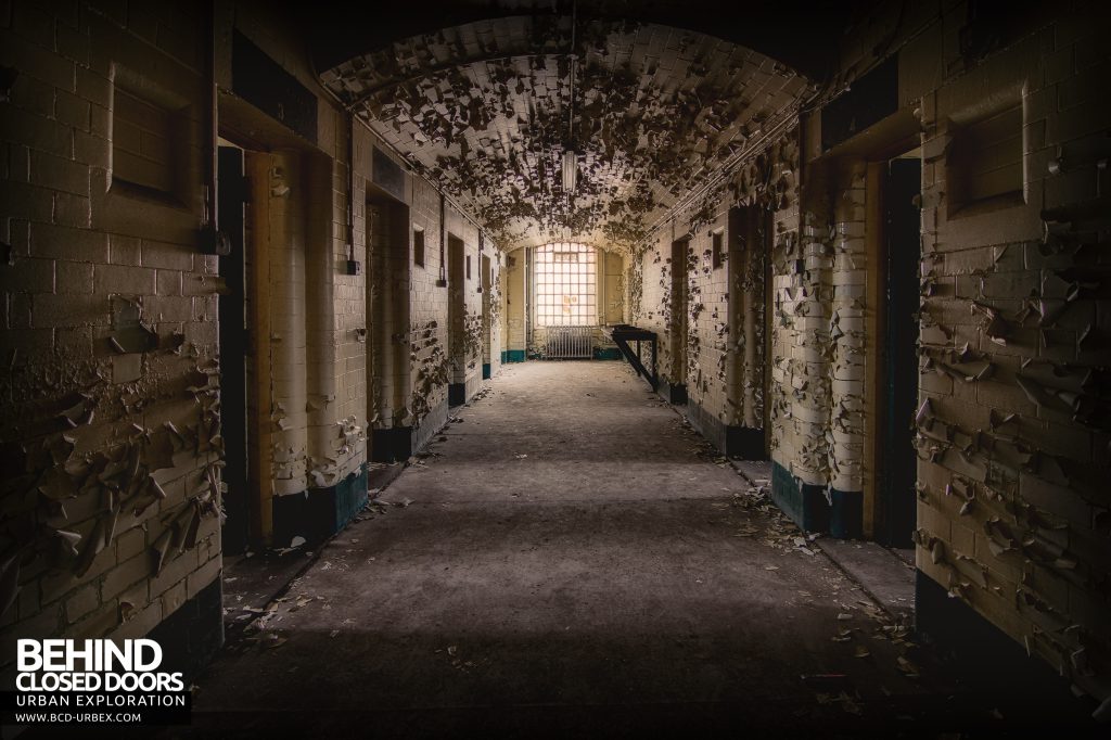 Sheffield Old Town Hall and Crown Courts - Decaying cells below the court house