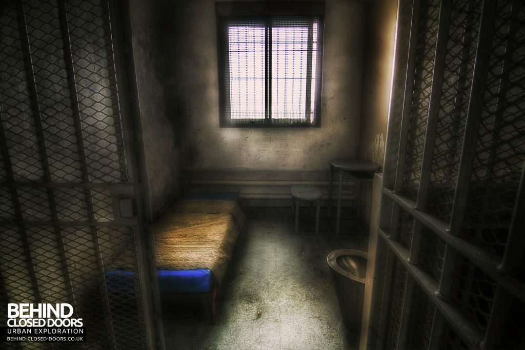 Prison de Loos - Maximum Security Cell