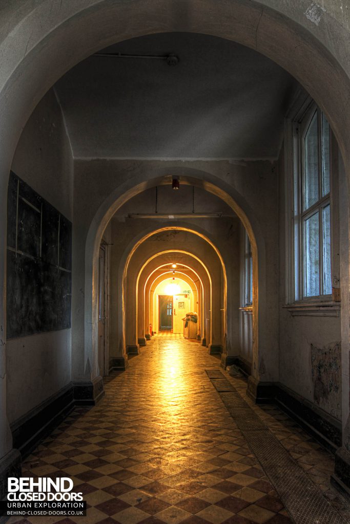 Jameah Islameah School - Light at the end of the tunnel