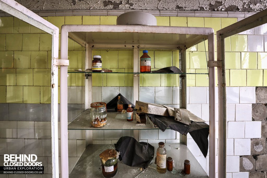 Pripyat Hospital - Items on shelves