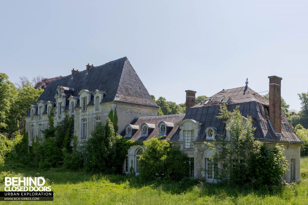 Château de Singes - External from the front