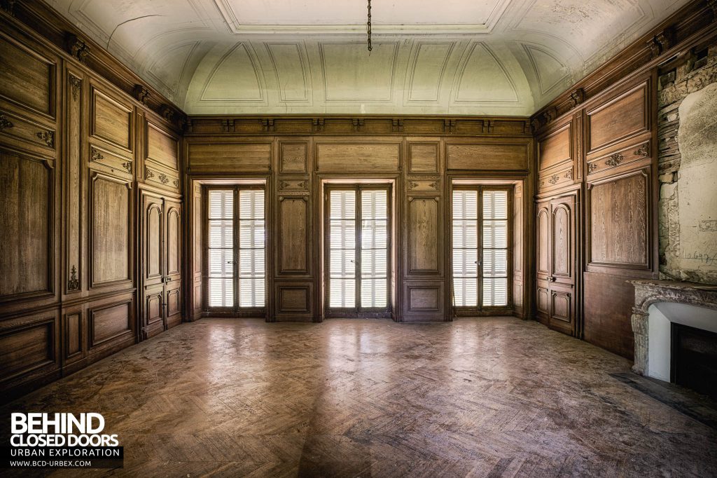 Château-du Cavalier - Wood panel room
