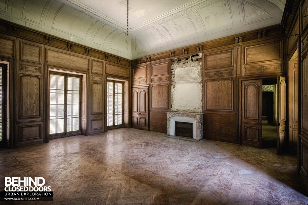 Château-du Cavalier - Wood panel room