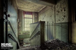 Easington Colliery Primary School - Decay at top of stairs