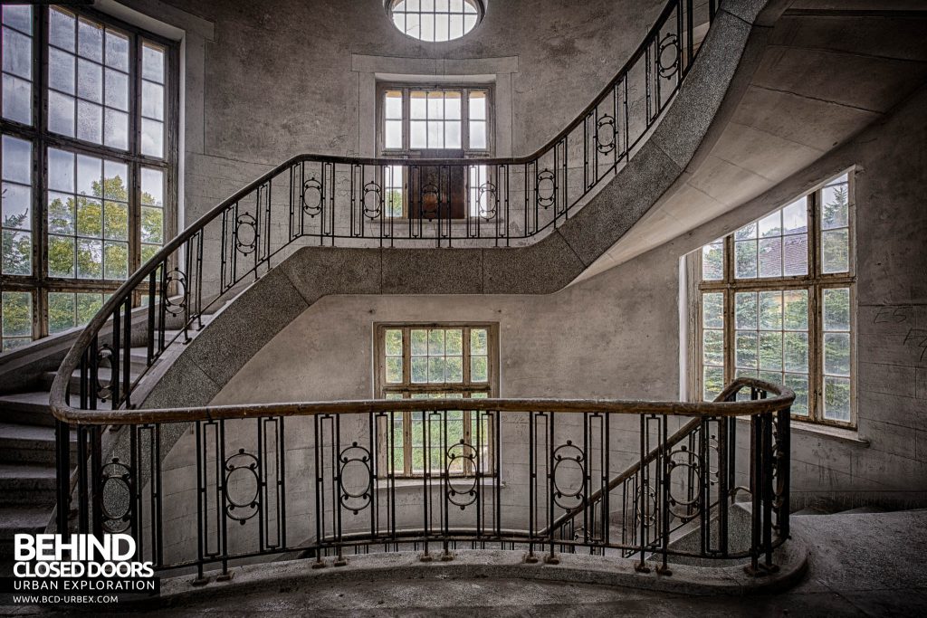 Wunsdorf - The Haus der Offiziere - Staircase