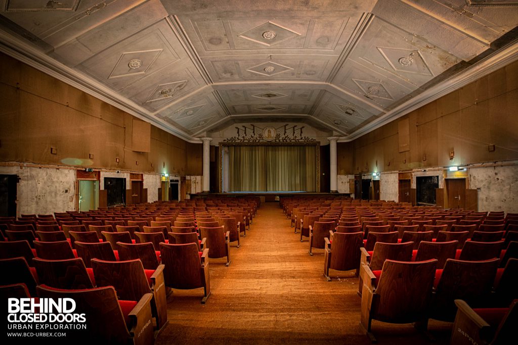 Wunsdorf - Theatre - View from the back behind rows of seats