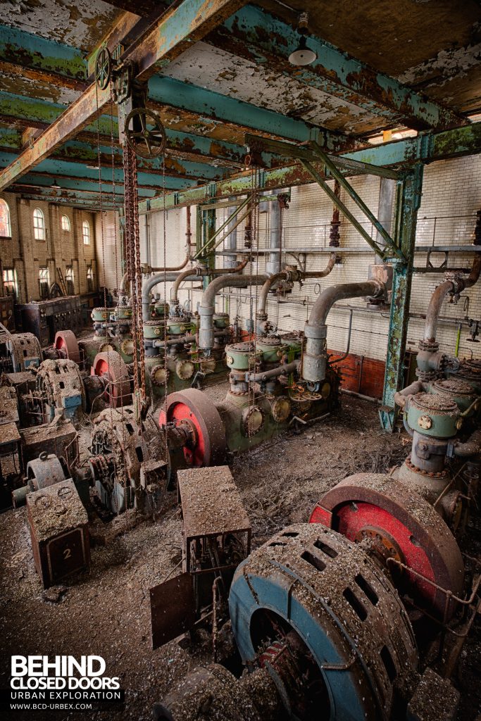 Grimsby Ice Factory - Decaying Hall