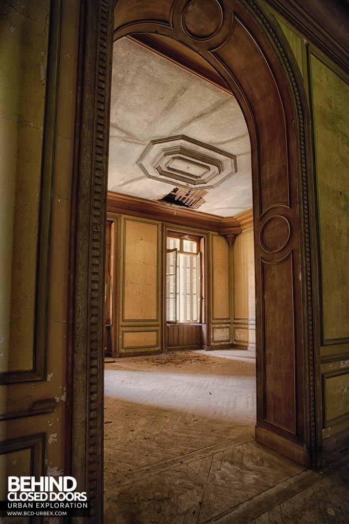 Château Japonais, France - Doorway