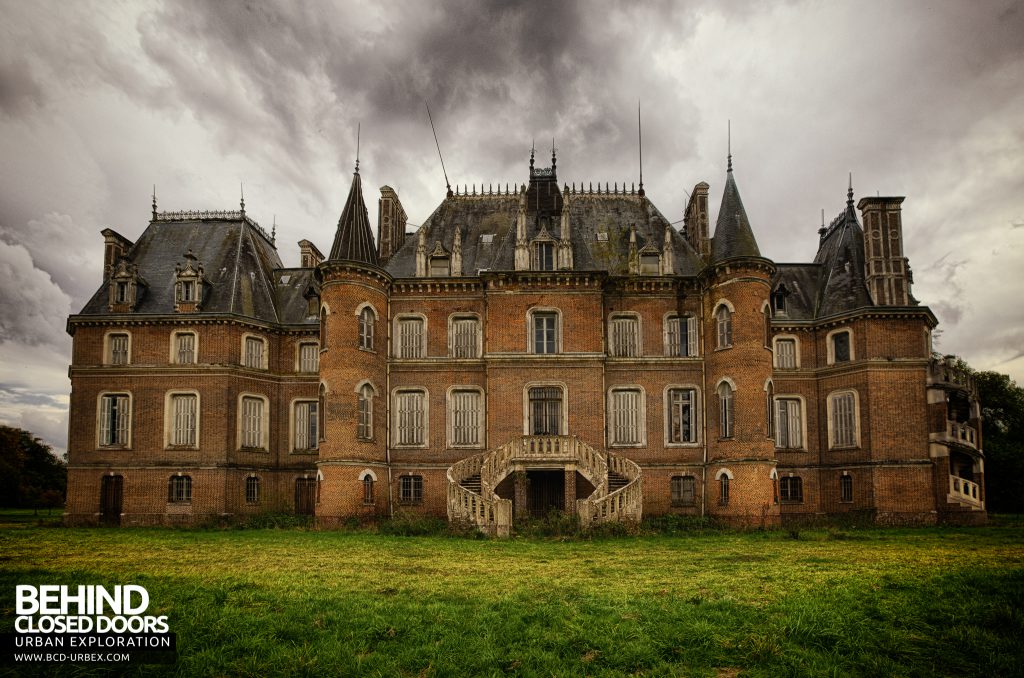 Château Japonais, France - External with the curly stairs