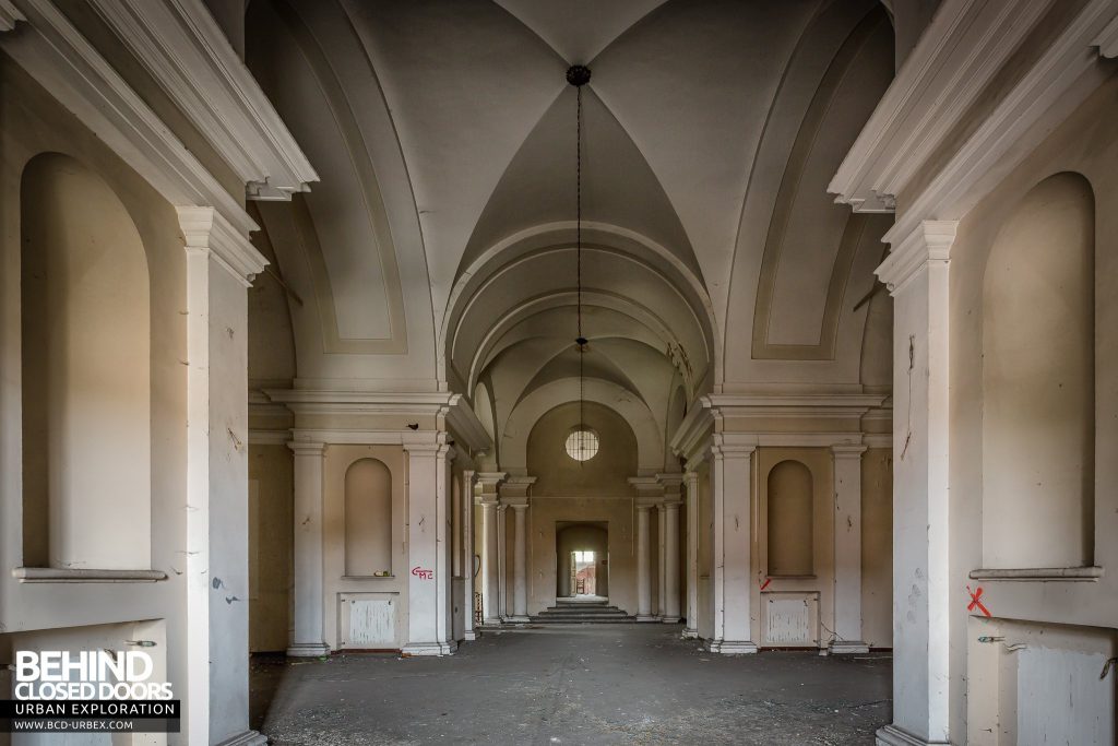 Manicomio di Colorno, Italy - Junction of arched corridors upstairs