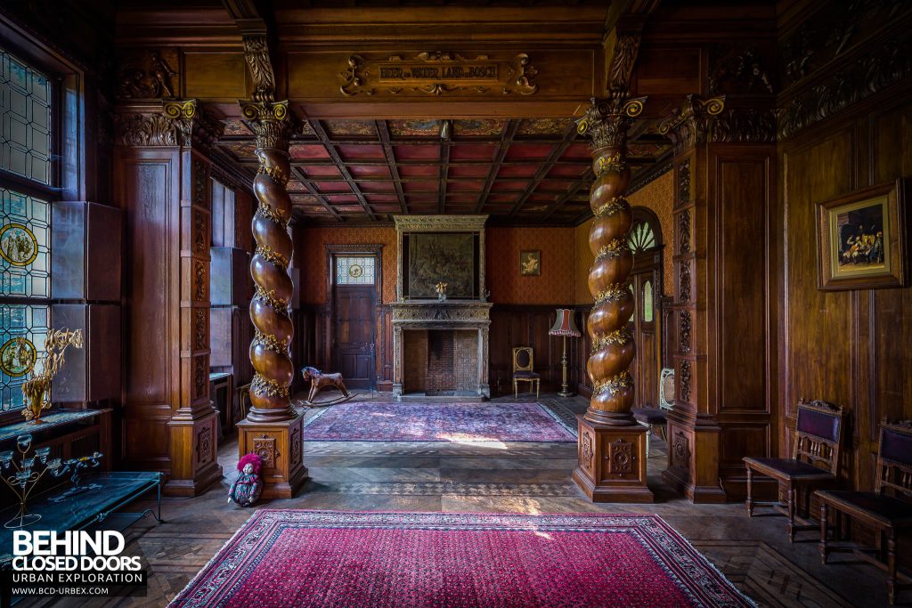 Town Mansion - Grand room