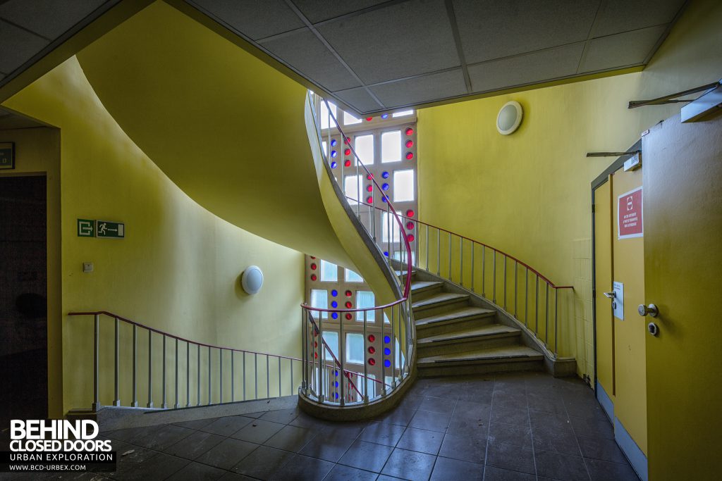 Hopital Civil de Charleroi - Twisted staircase