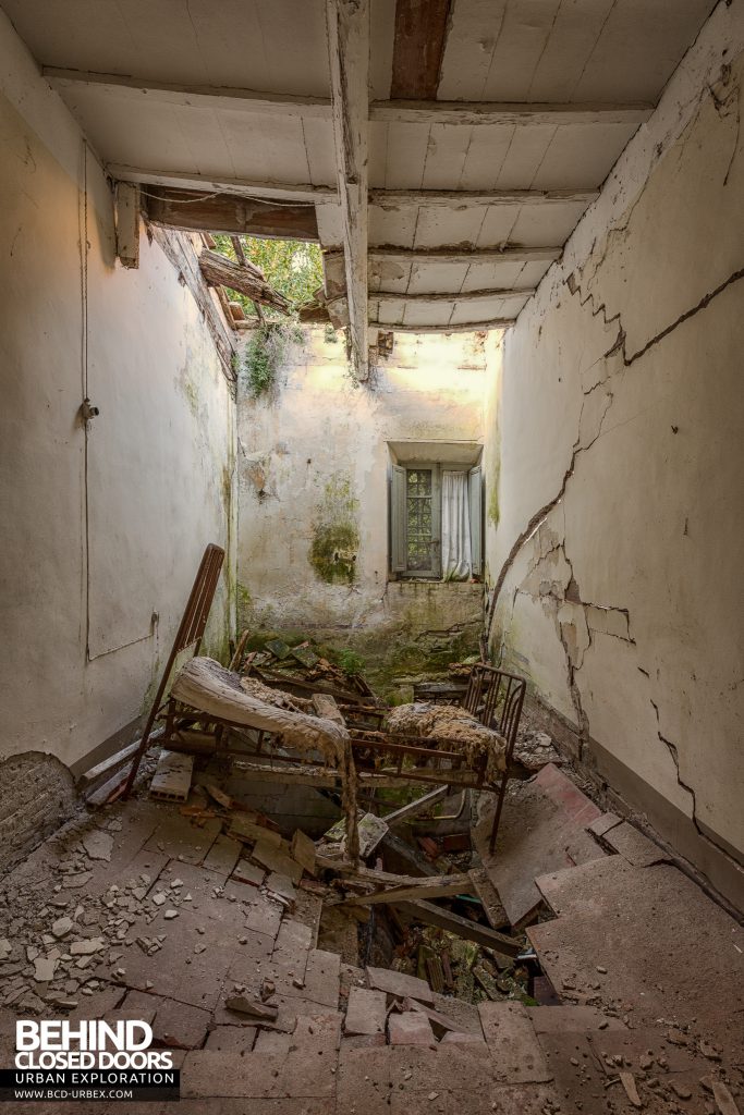 Villa Cripta, Italy - Rooms upstairs in the winery are crumbing