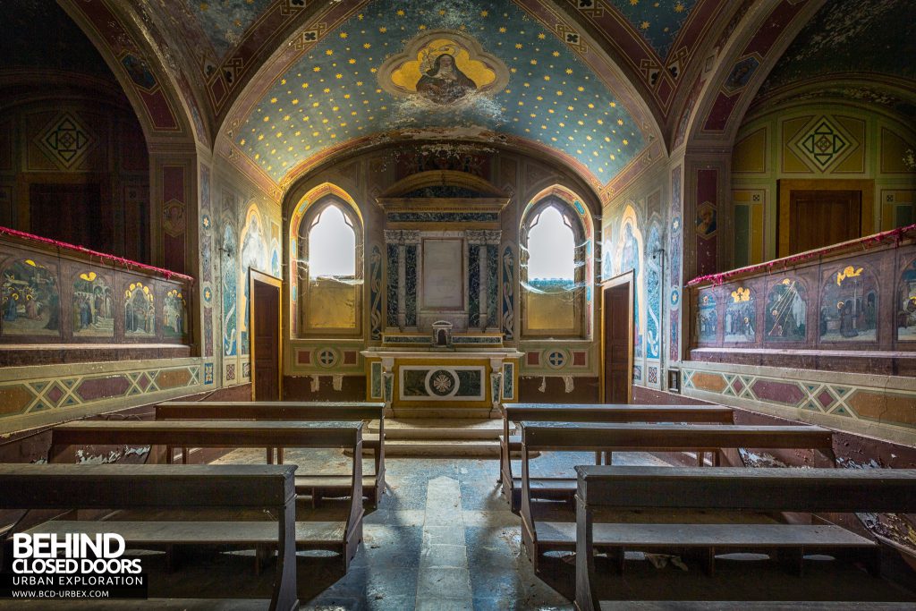 Palace Casino, Italy - The chapel viewed from the back