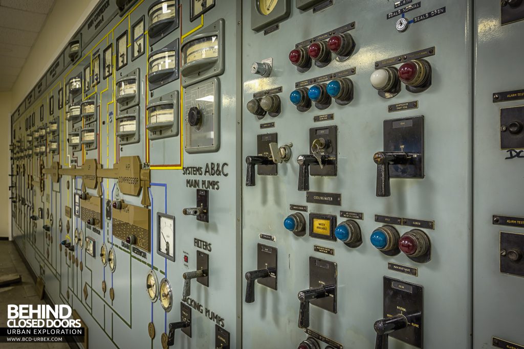 RAE Bedford Control Room - The large control panels
