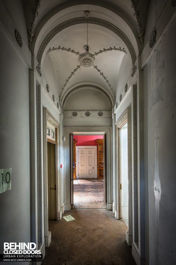 Tottenham House - Corridor