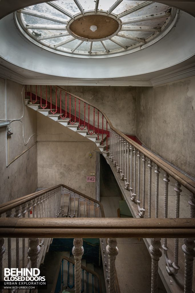 Tottenham House - Staircase with dome skylight