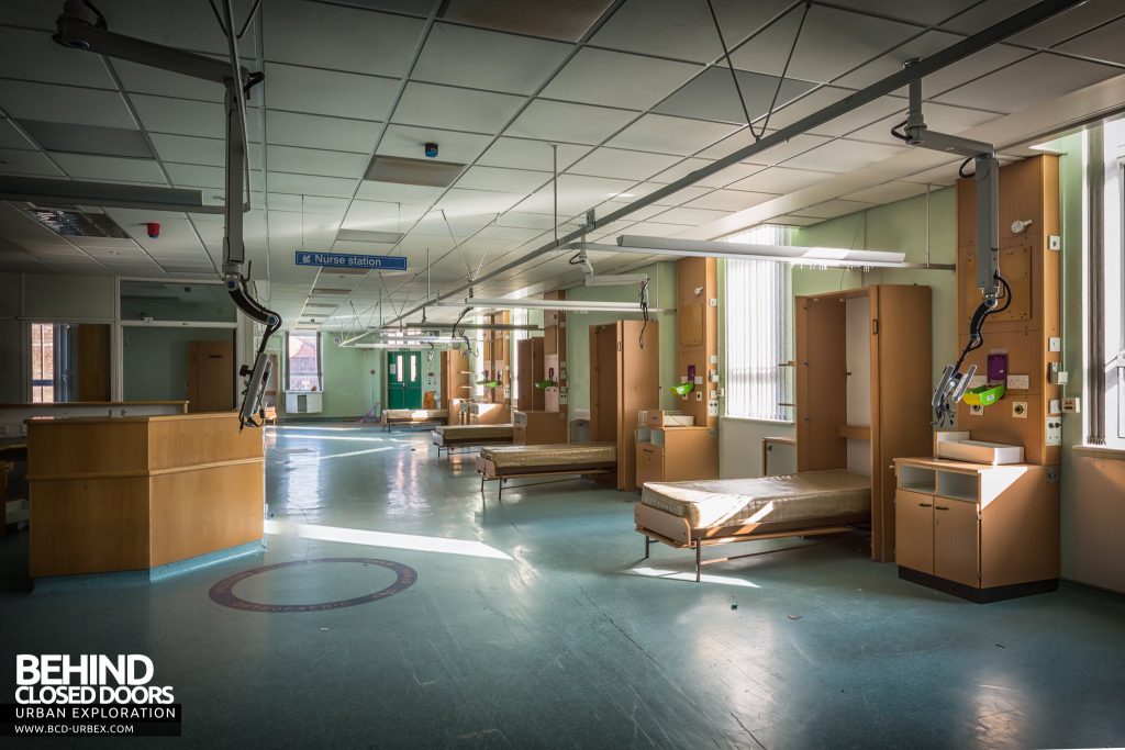 Alder Hey Children’s Hospital - Ward with beds