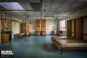 Alder Hey - Room with beds