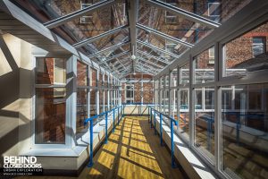 Alder Hey - Glass corridor