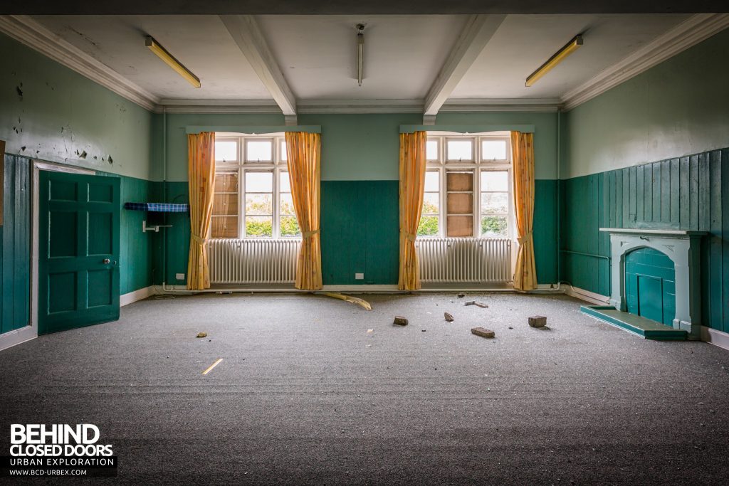 Sunnyside Asylum, Montrose - Curtains and fireplace on an old ward