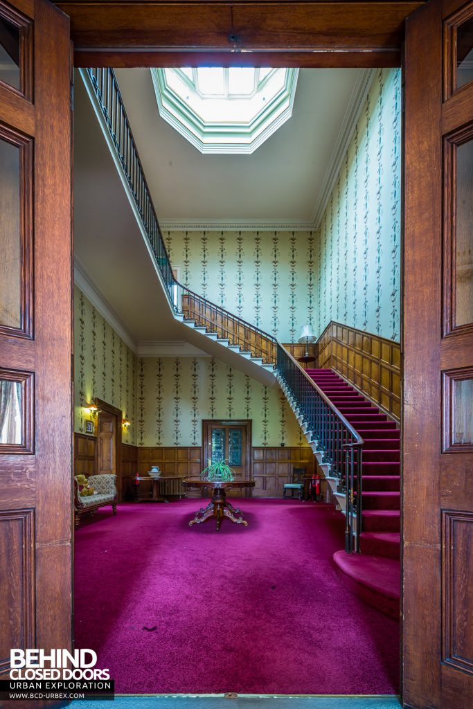 Quorn House - Doors to hallway