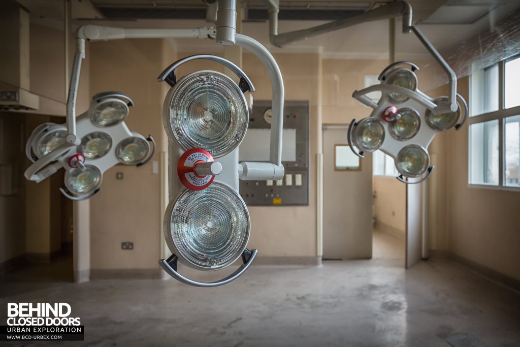 Royal London Hospital - Lights in an operating theatre